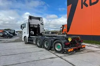 MAN TGX 35.580 8x4*4, 427 kW, дизель, автомат