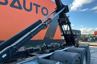 MAN TGX 35.580 8x4*4, 427 kW, дизель, автомат