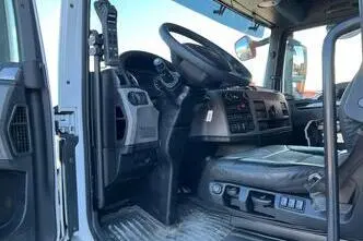 MAN TGX 35.580 8x4*4, 427 kW, дизель, автомат