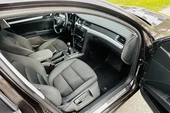 Škoda Superb, 2.0, 103 kW, diesel, manual, front-wheel drive