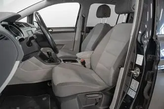 Volkswagen Touran, 1.6, 88 kW, diisel, automaat, esivedu