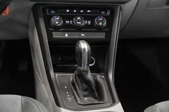 Volkswagen Touran, 1.6, 88 kW, diisel, automaat, esivedu