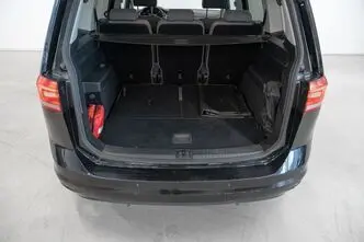 Volkswagen Touran, 1.6, 88 kW, diisel, automaat, esivedu