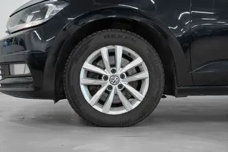 Volkswagen Touran, 1.6, 88 kW, diisel, automaat, esivedu