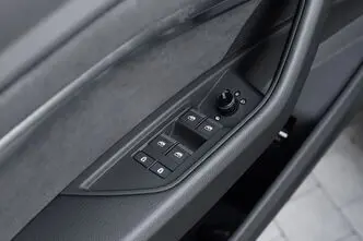 Audi e-tron, 300 kW, elekter, manuaal