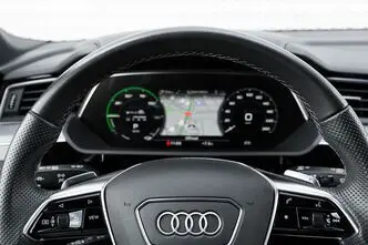 Audi e-tron, 300 kW, elekter, manuaal