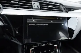 Audi e-tron, 300 kW, elekter, manuaal