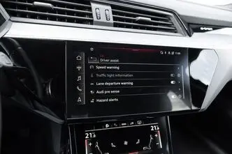 Audi e-tron, 300 kW, elekter, manuaal
