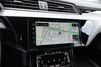 Audi e-tron, 300 kW, elekter, manuaal