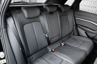 Audi e-tron, 300 kW, elekter, manuaal