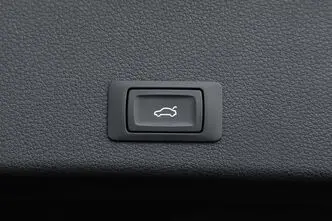 Audi e-tron, 300 kW, elekter, manuaal