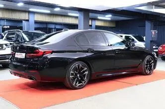 BMW 530, 3.0, 210 kW, hybrid, automatic, four-wheel drive