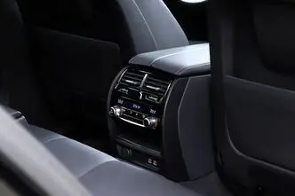 BMW 530, 3.0, 210 kW, hybrid, automatic, four-wheel drive