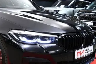 BMW 530, 3.0, 210 kW, hybrid, automatic, four-wheel drive