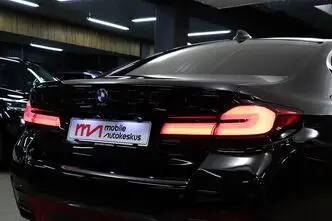 BMW 530, 3.0, 210 kW, hybrid, automatic, four-wheel drive