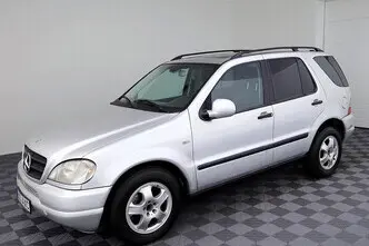 Mercedes-Benz ML 270, 2.7, 120 kW, diesel, automatic, four-wheel drive