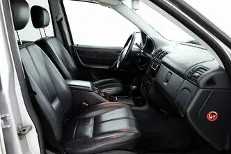 Mercedes-Benz ML 270, 2.7, 120 kW, diesel, automatic, four-wheel drive