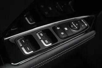 Kia Niro, 1.6, 77 kW, hübriid, automaat, esivedu