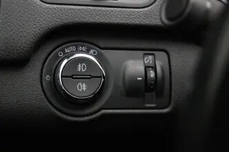 Opel Insignia, 2.0, 103 kW, diisel, manuaal, esivedu