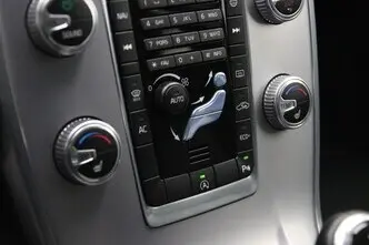 Volvo V70, 2.0, 88 kW, diisel, automaat, esivedu