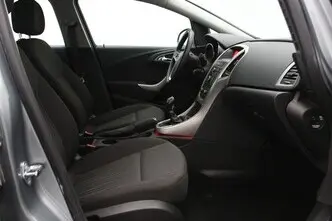 Opel Astra, 1.4, 88 kW, bensiin, manuaal, esivedu