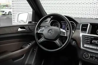 Mercedes-Benz ML 350, 3.0, 190 kW, дизель, автомат, полный привод