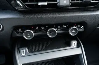 Citroën C4, 100 kW, электричество, автомат