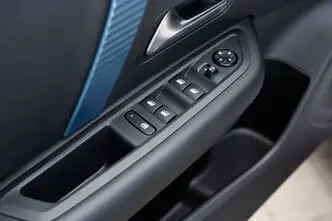 Citroën C4, 100 kW, электричество, автомат