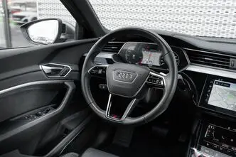 Audi e-tron, 370 kW, elekter, automaat, nelikvedu