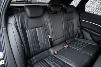 Audi e-tron, 370 kW, elekter, automaat, nelikvedu