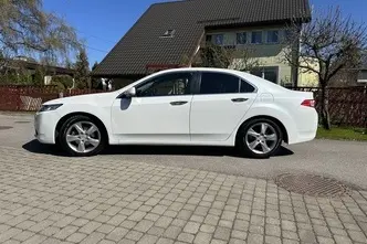 Honda Accord, 2.0, 115 kW, petrol, automatic, front-wheel drive