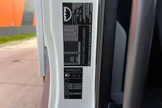 MAN TGL 12.240 4x2, 176 kW, дизель, механическая