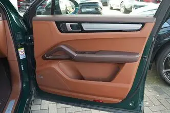 Porsche Cayenne, 3.0, 340 kW, hübriid, automaat, nelikvedu