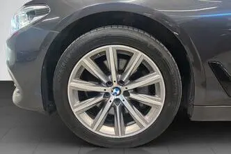 BMW 530, 3.0, 195 kW, diesel, automatic, four-wheel drive