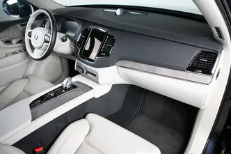 Volvo XC90, 2.0, 228 kW, plug-in hybrid, automatic, four-wheel drive
