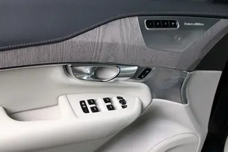 Volvo XC90, 2.0, 228 kW, plug-in hybrid, automatic, four-wheel drive