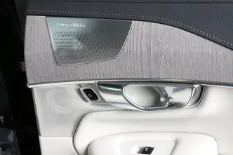 Volvo XC90, 2.0, 228 kW, plug-in hybrid, automatic, four-wheel drive