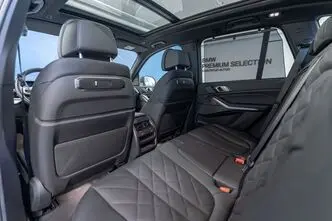 BMW X5, 3.0, 210 kW, hybrid, automatic, four-wheel drive