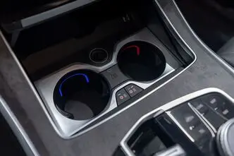 BMW X5, 3.0, 210 kW, hybrid, automatic, four-wheel drive