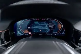 BMW 730, 3.0, 210 kW, гибрид, автомат, полный привод