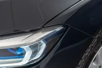 BMW 730, 3.0, 210 kW, гибрид, автомат, полный привод
