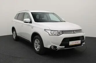Mitsubishi Outlander, 2.0, 89 kW, plug-in hybrid, automatic, four-wheel drive