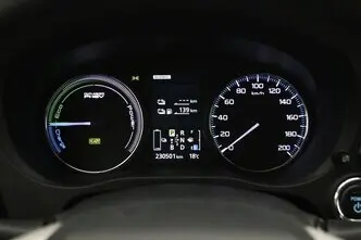 Mitsubishi Outlander, 2.0, 89 kW, plug-in hybrid, automatic, four-wheel drive