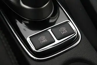 Mitsubishi Outlander, 2.0, 89 kW, plug-in hybrid, automatic, four-wheel drive