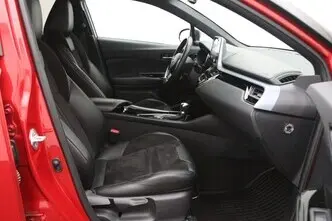 Toyota C-HR, 1.8, 72 kW, hybrid, automatic, front-wheel drive