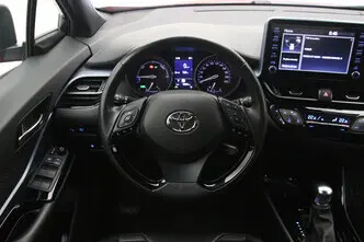 Toyota C-HR, 1.8, 72 kW, hybrid, automatic, front-wheel drive