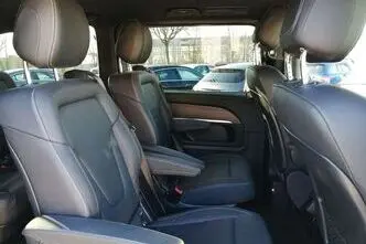 Mercedes-Benz V 300, 2.0, 174 kW, diesel, automatic