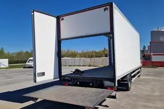 Volvo FL260 4X2, 195 kW, diisel, automaat