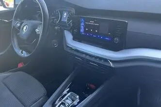 Škoda Octavia, 1.0, 81 kW, гибрид, автомат, передний привод