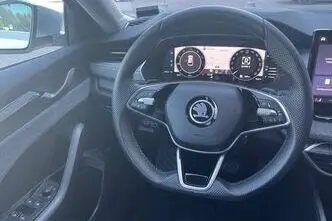 Škoda Octavia, 1.5, 110 kW, гибрид, автомат, передний привод